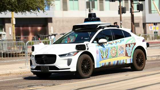 Waymo robotaxis to deliver orders for some US DoorDash users