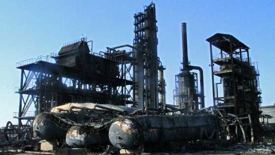 Battle for Khartoum wrecks key Sudan oil refinery