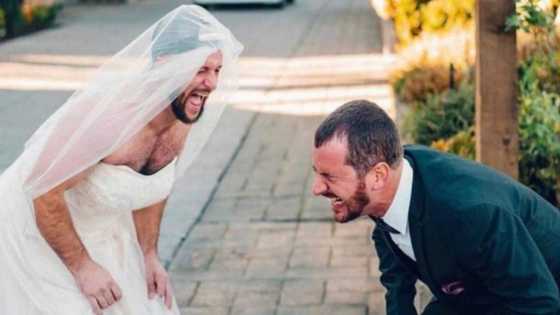 Bride delivers sweet surprise for groom on wedding day; many in stitches