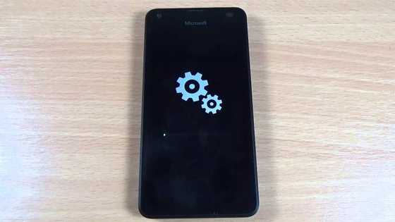 How to reboot windows phone