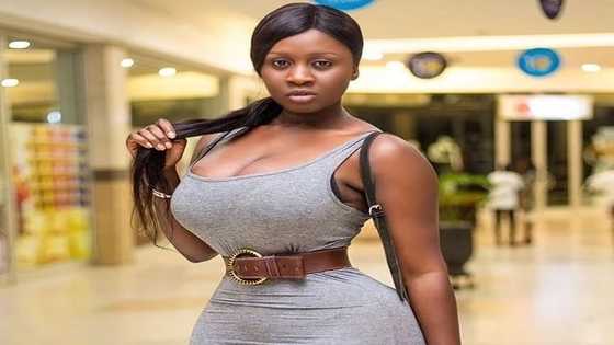 Princess Shyngle goes naked in latest photo; shows her bare 'tundra'