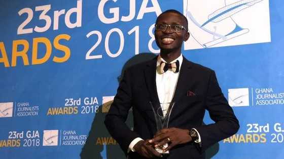 Citi FM’s Bernard Avle grabs the 2017 Journalist of the Year award