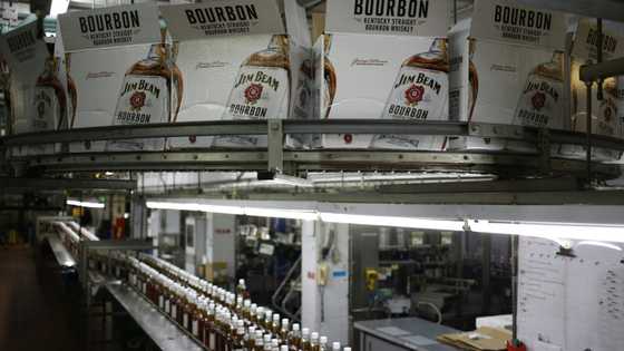 EU says delaying tariffs on US goods two weeks to mid-April