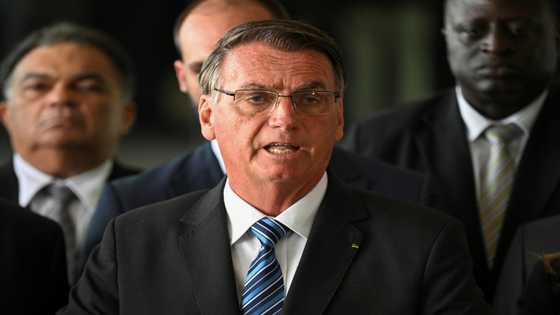 Silent Bolsonaro leaves void in Brazil presidency