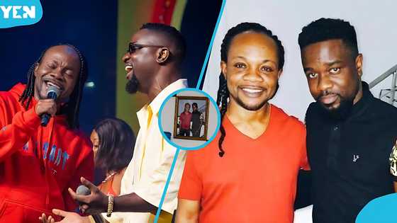 Sarkodie’s photo proudly hangs in Daddy Lumba’s living room