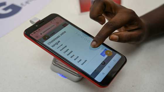Voice-operated smartphones target Africa's illiterate