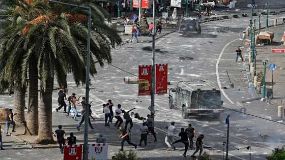 Palestinian street battles point to wider West Bank crisis
