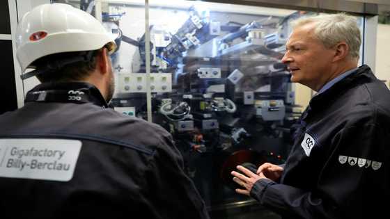 France opens its first electric car battery factory