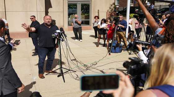 Elon Musk reinstates far-right conspiracy theorist Alex Jones on X