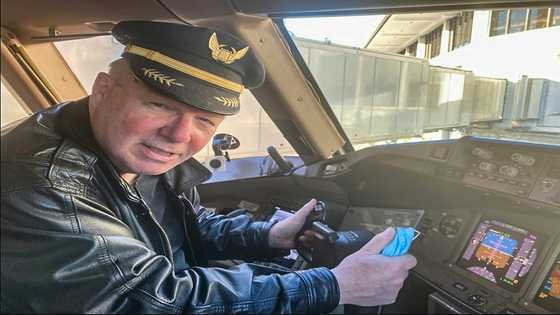 What carbon footprint? American man flies 23 million miles