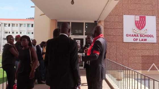 Aggrieved law students to embark on demonstration