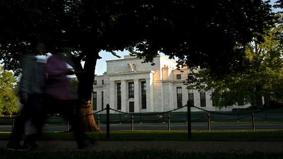 Asian markets extend losses as traders brace for Fed hike