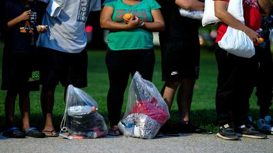 Florida governor flies migrants to toney Martha's Vineyard