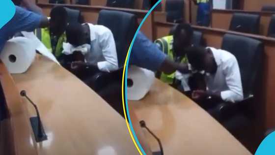 KNUST: Aspirant weeps bitterly after losing SRC presidential election, video of campaign members consoling him goes viral