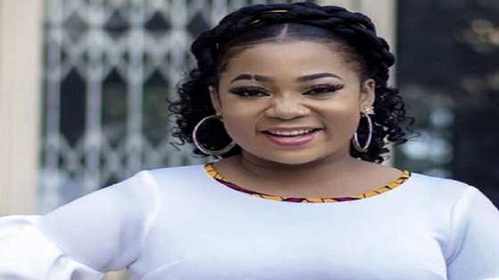 Top Ghanaian actress Vicky Zugah leaks chat of man begging to sleep with her for dollars (Photo)