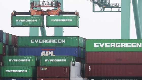 US trade deficit widens in 2022 to record on strong imports