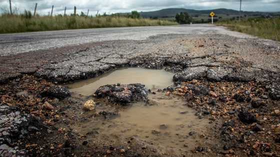 I'm unable to find a husband because of bad roads - Ghanaian lady narrates in video