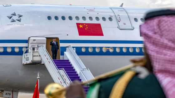 China's Xi meets Saudi crown prince on high-stakes visit