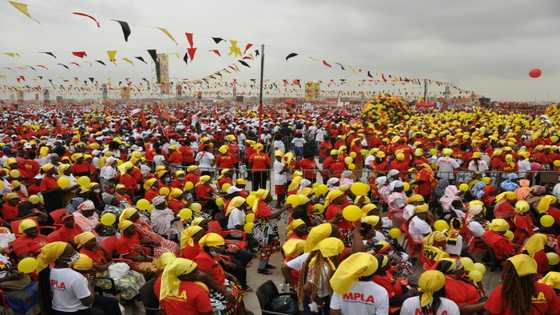 Angola's ruling party faces tight poll test