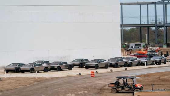 Tesla sees slower 2024 volume growth as earnings miss estimates