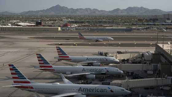Uncertain outlook weighs on American Airlines shares despite blowout Q2