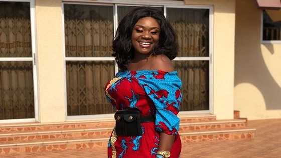Ghanaian stars turn restaurant waiters and waitress to raise money for charity (Videos)