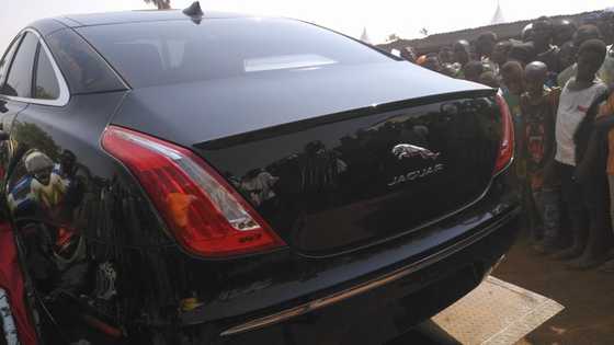 President Akufo-Addo gifts new Ya-Naa customised Jaguar (photos)