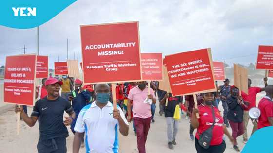 Ofankor-Nsawam road: Residents protest over poor road and stalled construction