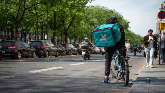 EU backs rules to improve app workers' conditions