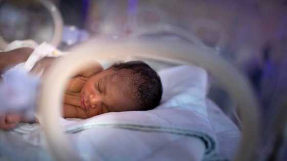 52-Year-Old woman gives birth after 20 years of trying for a baby