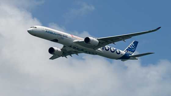 Boeing, Airbus struggle to deliver planes as supply chain woes persist