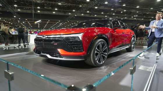 Biden tours Detroit Auto Show, highlighting electric vehicle push