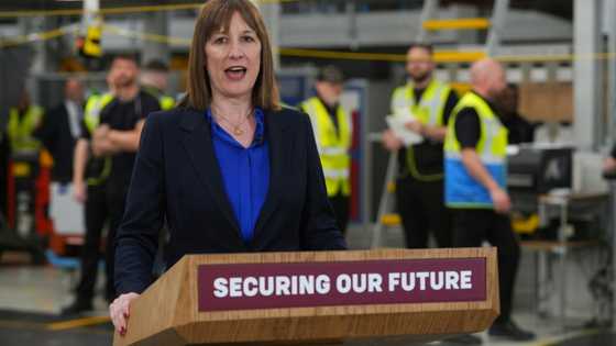 UK's unexpected economic rebound boosts govt amid Trump tariffs
