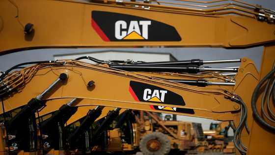 Caterpillar shares fall despite strong results