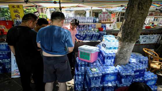 China swelters under record heat
