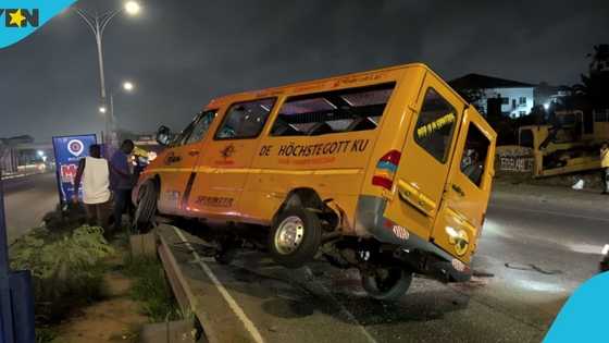 Two die in tragic multi-vehicle accident, 19 injured