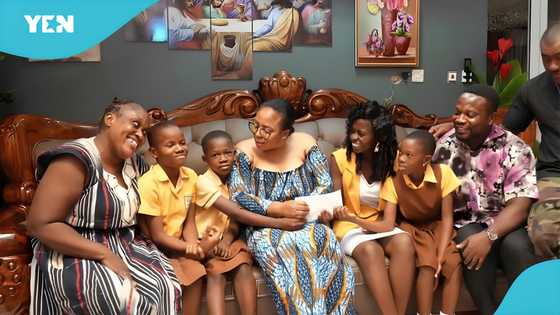 Three saitos (public) school girls amaze Ghanaians as they speak English fluently, “Clock it”, video