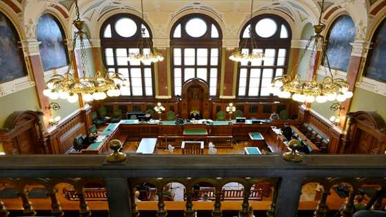 EU commission recommends funding freeze for Hungary