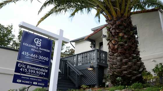 US home sales tick up in January on lower mortgage rates