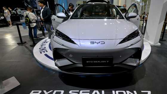 Asian markets track Wall St gains as tech inspires Hong Kong