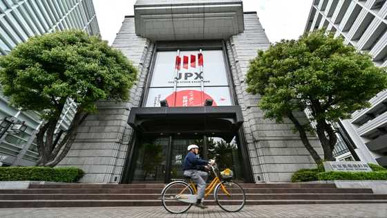 Asian markets down as traders eye US jobs report