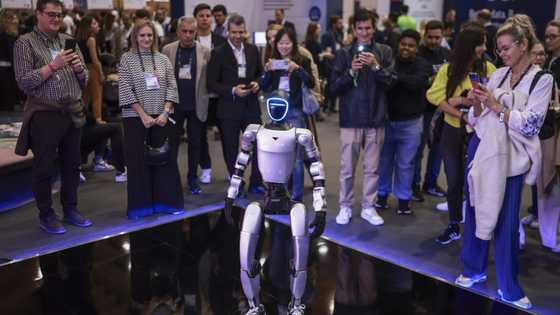 Amazon robotics lead casts doubt on eye-catching humanoids