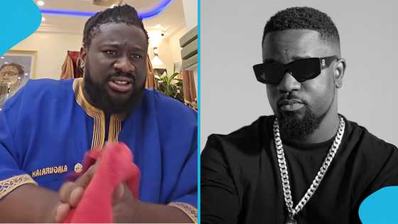Ajagurajah hails Sarkodie, plans to give him an expensive watch for smelling nice