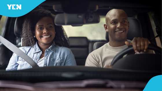 Heartwarming moment as an Uber driver encourages a passenger to marry