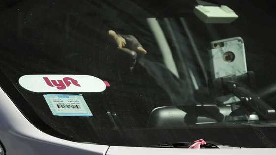 US rideshare firm Lyft plans major staff cuts