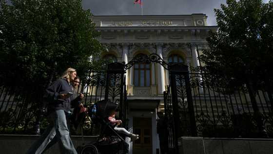 Russia cuts interest rate as economy slows