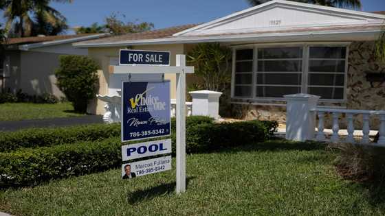 US home sales fell again in April