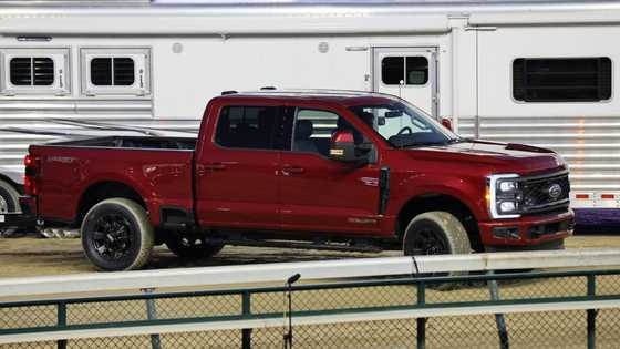 Ford to invest $3 bn in Canada on 'Super Duty' pickup production