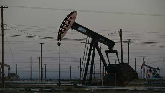 HSBC bank says to stop funding new oil and gas fields