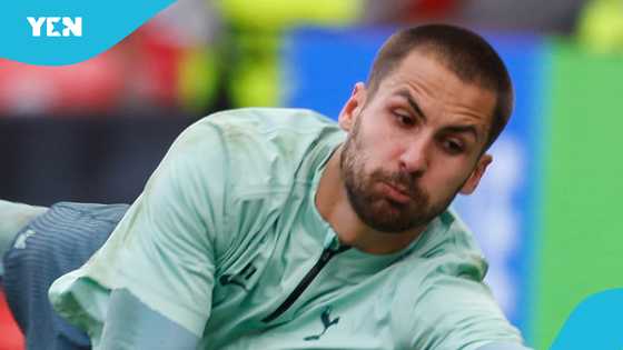 Former Premier League star retires at 26 to become a photographer